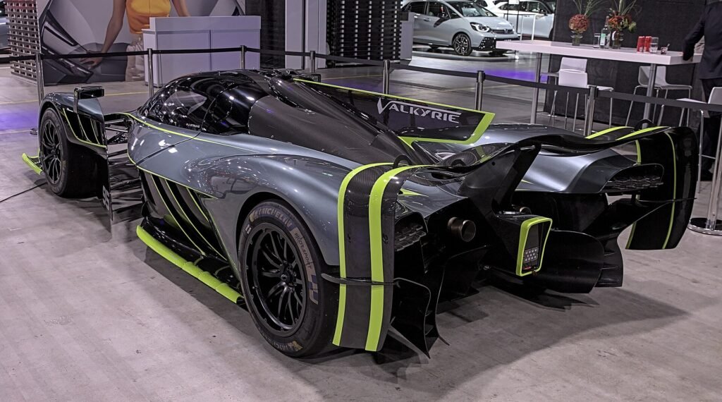 Aston Martin Valkyrie photo