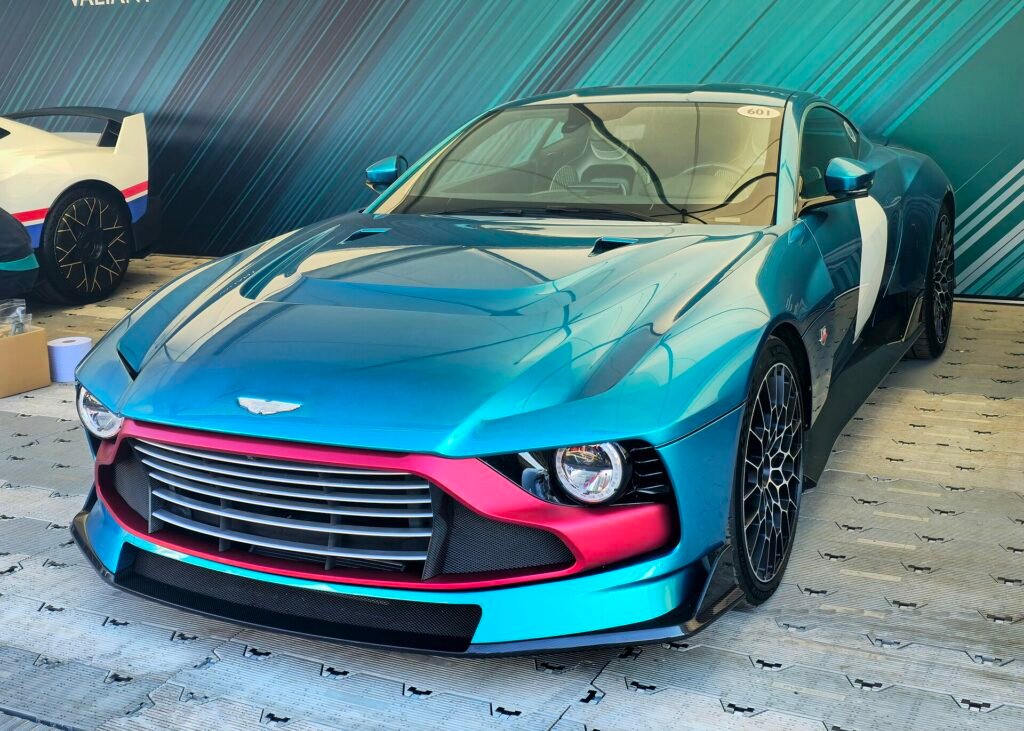 Aston Martin Valour photo