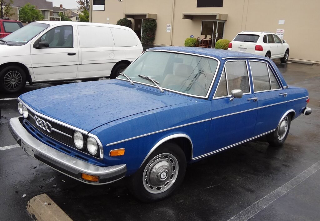 Audi 100 LS photo