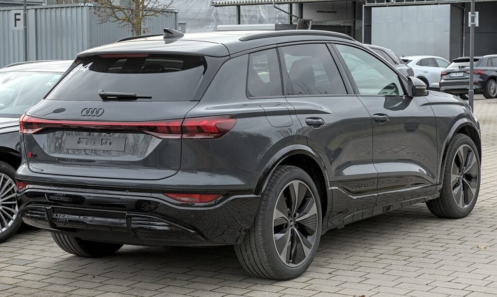 Audi Q6 photo