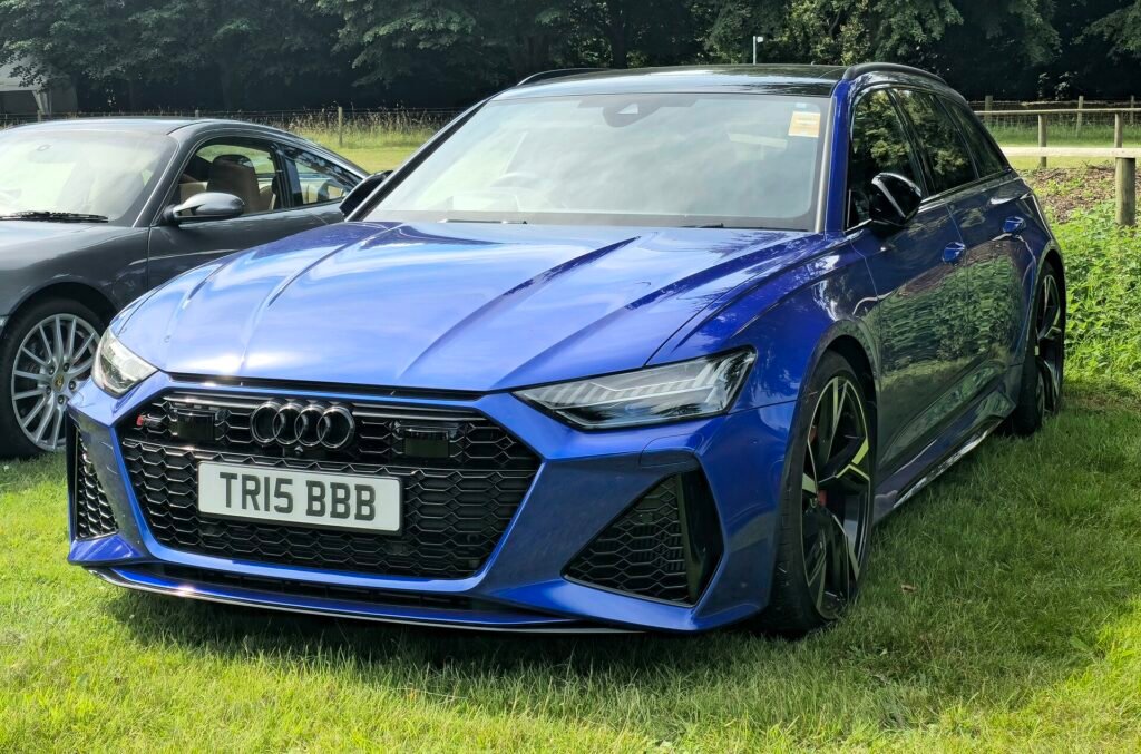 Audi RS6 photo