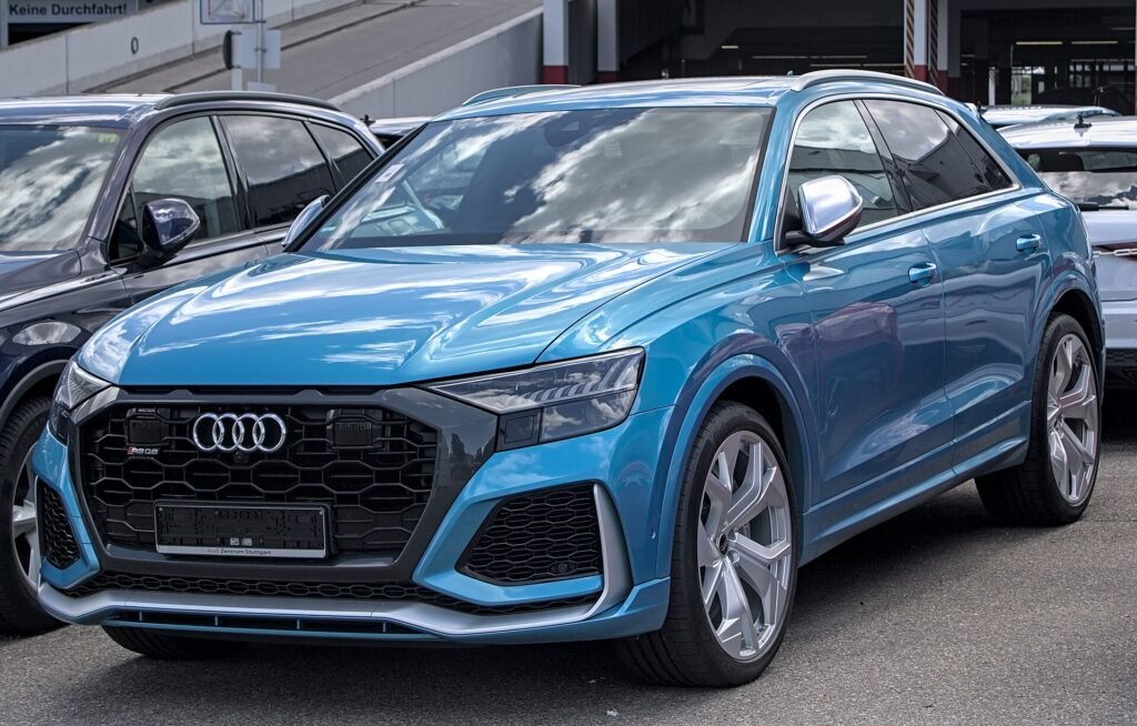 Audi RSQ8 photo