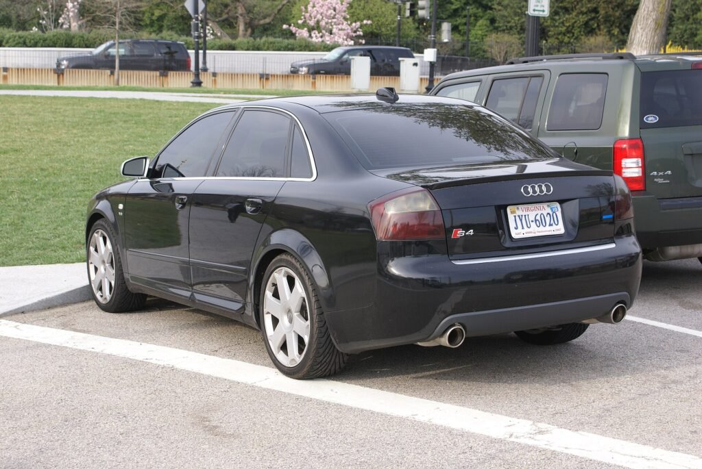 Audi S4 photo