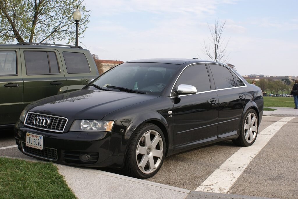 Audi S4 photo