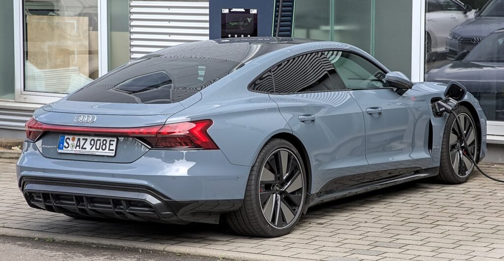 Audi e-tron GT photo