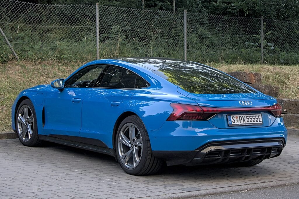 Audi e-tron GT photo