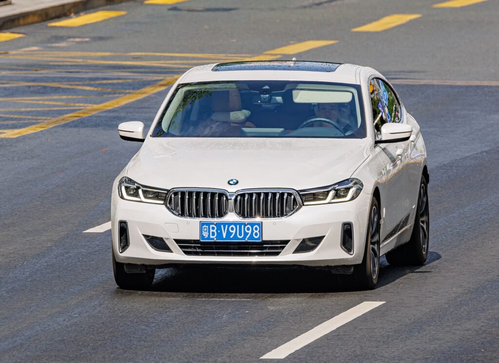 BMW 6 Series photo