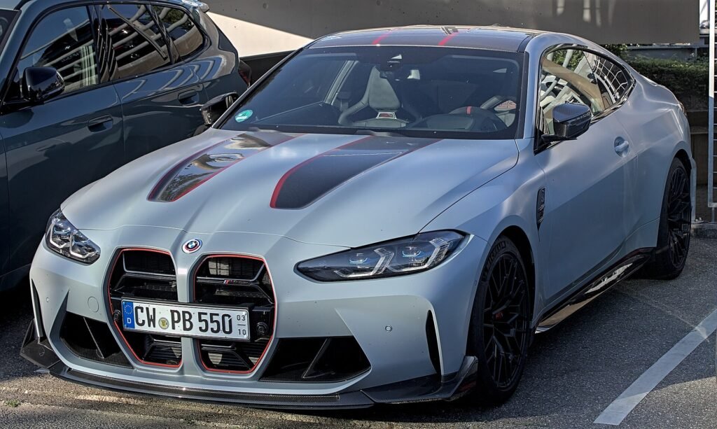BMW M4 photo