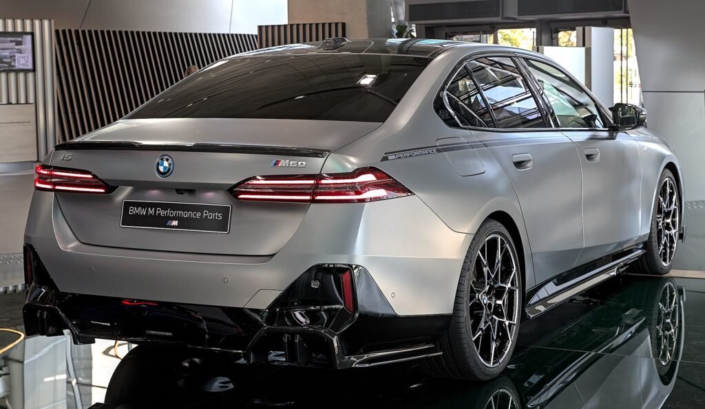 BMW i5 photo