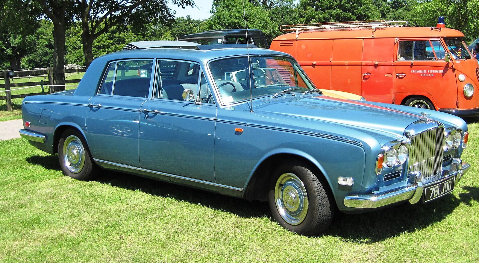 Bentley T1