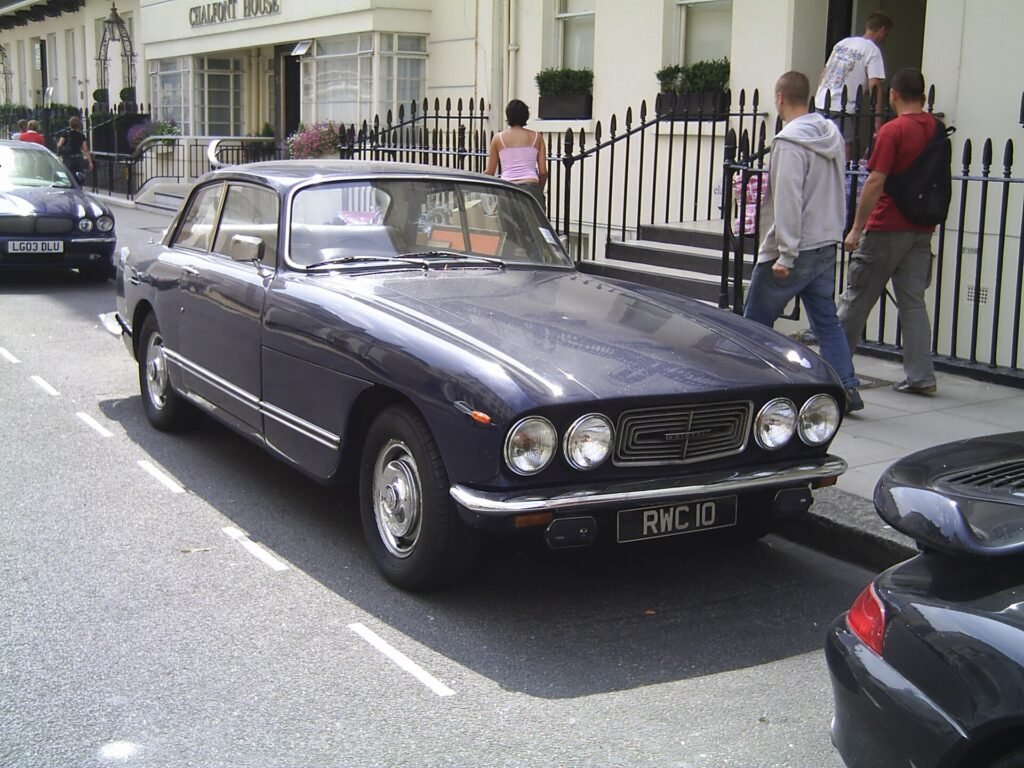 Bristol 411 photo
