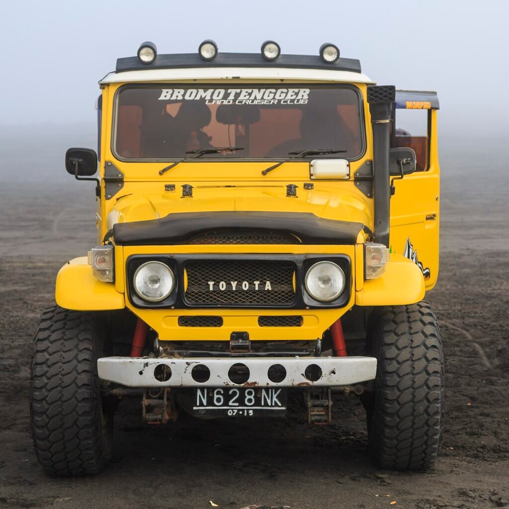 Toyota Land Cruiser photo