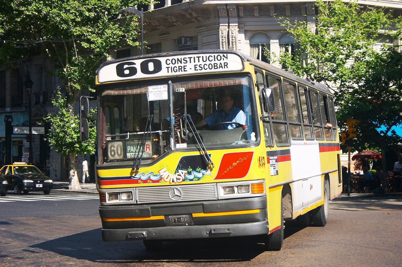 Mercedes-Benz 123 T