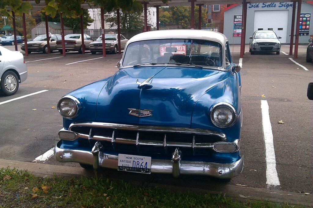 Chevrolet De Luxe photo