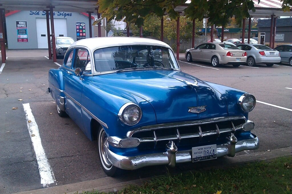 Chevrolet De Luxe photo