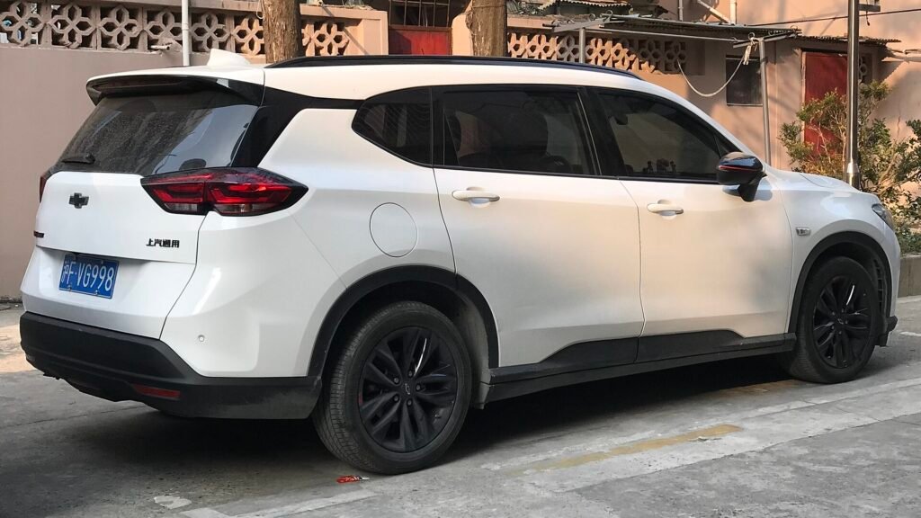 Chevrolet Orlando photo