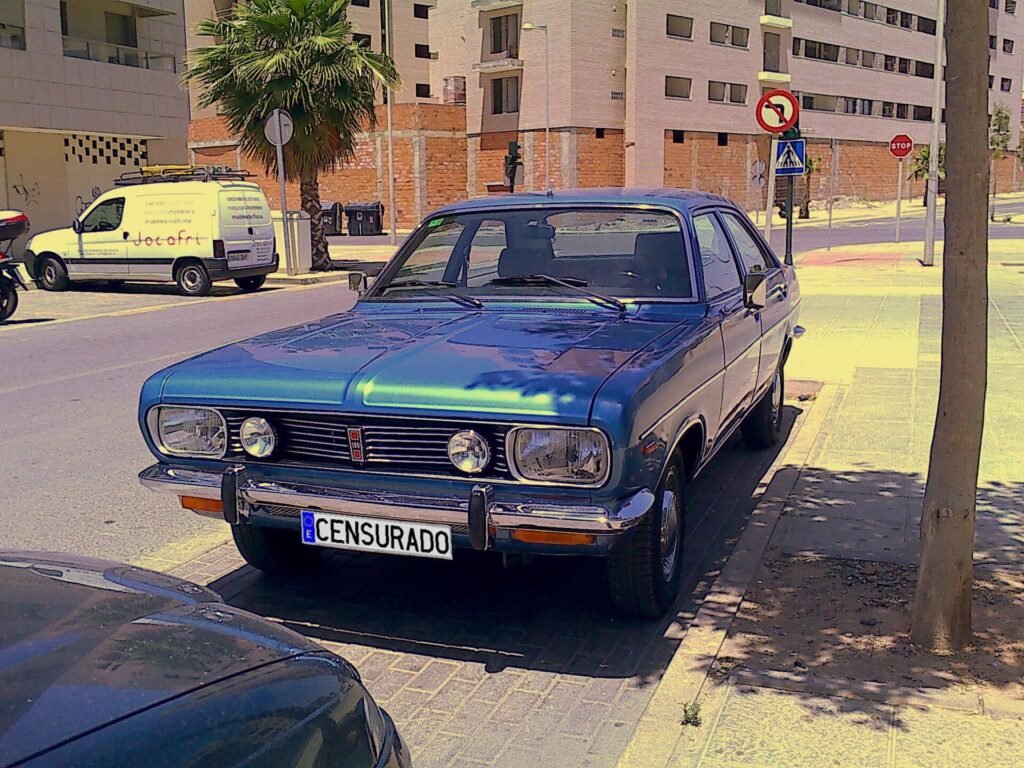 Chrysler 180 photo