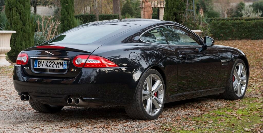 Jaguar 24 photo