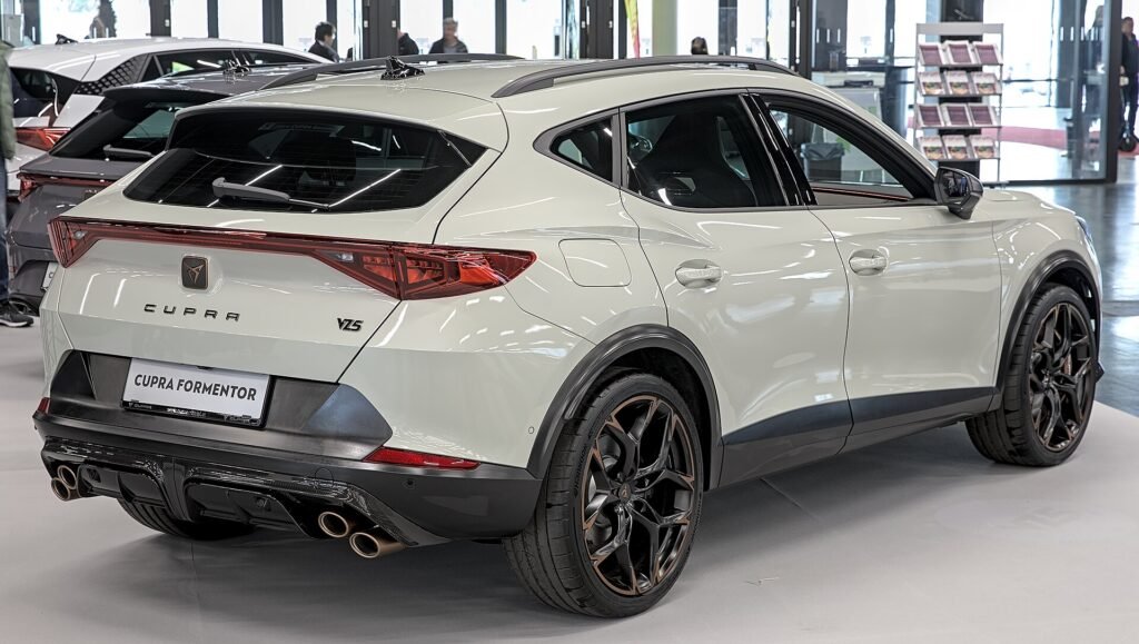 Cupra Formentor photo