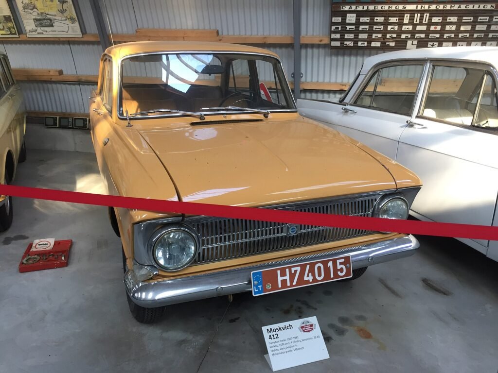 Moskvich 412 photo