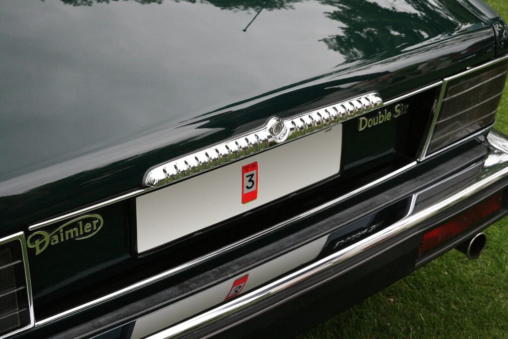 Daimler Double Six Auto photo
