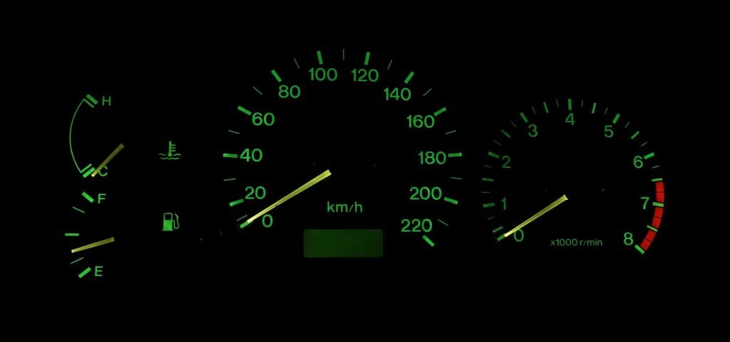 Mazda 323 photo