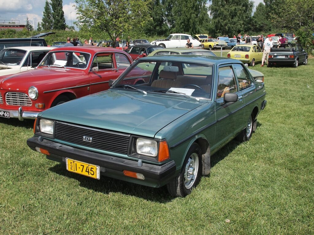 Datsun 140Y photo