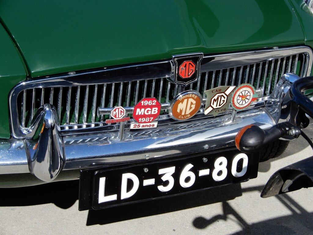 Leyland MGB photo