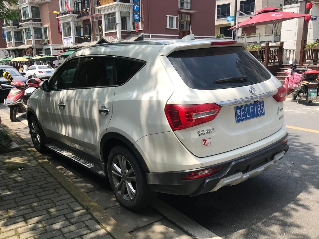 DFSK 580 photo