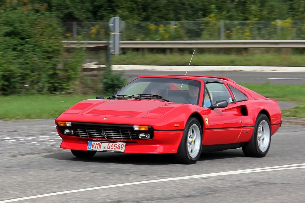 Ferrari 308 GTS photo