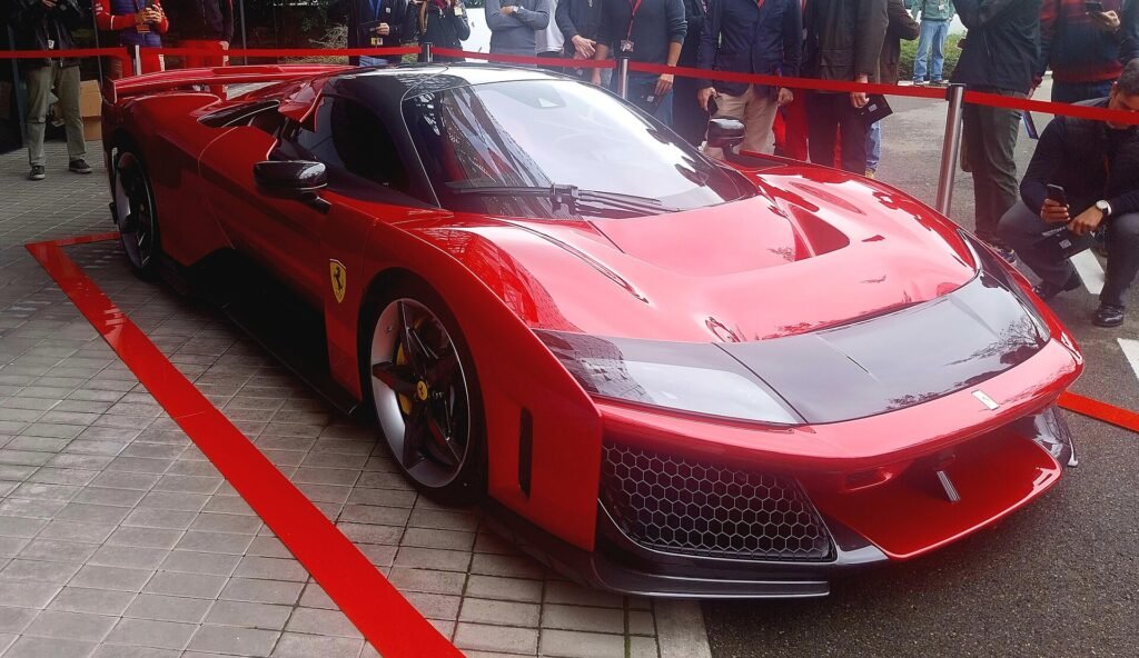 Ferrari F80 photo