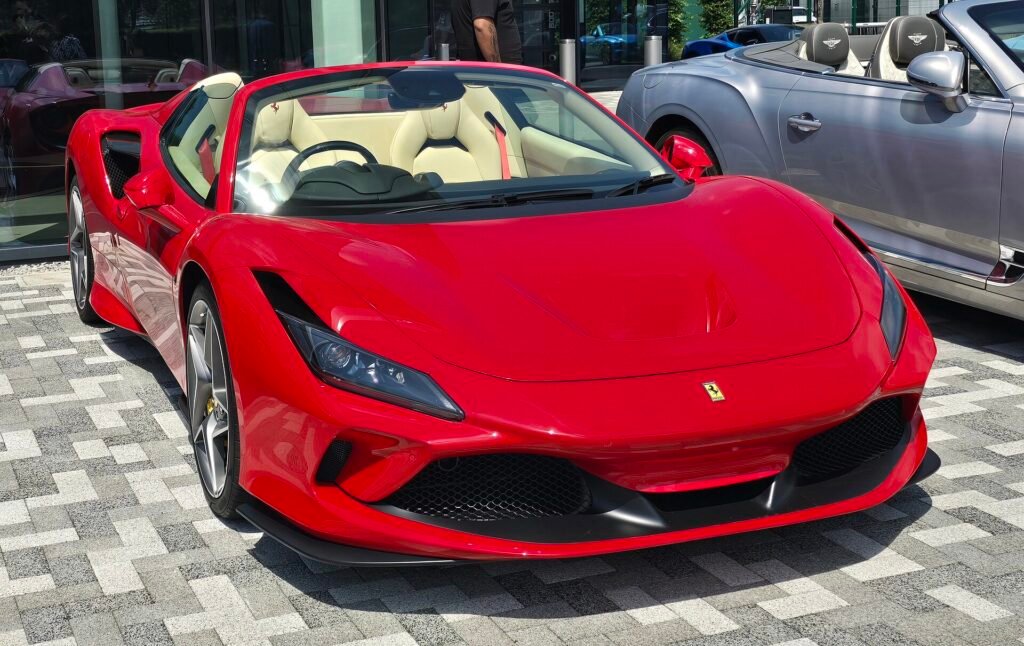 Ferrari F8 Spider photo
