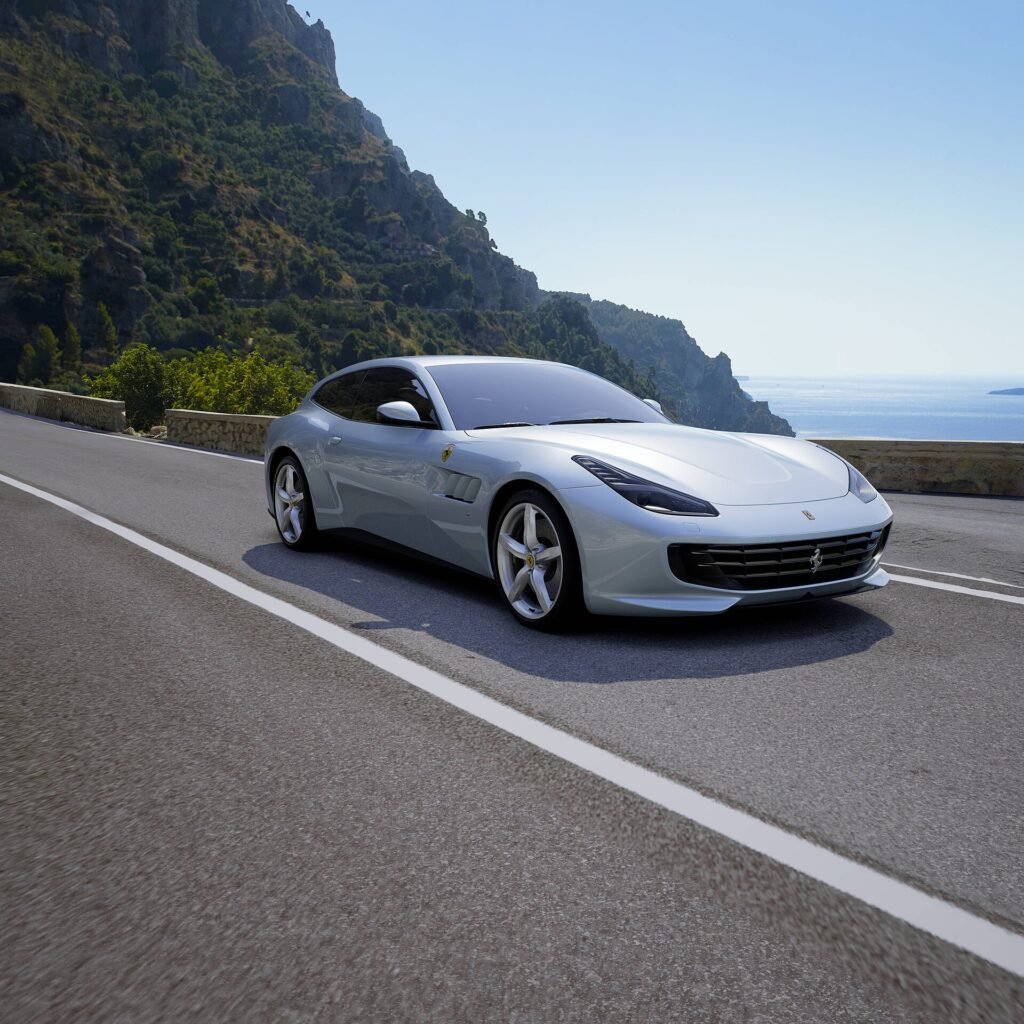 Ferrari GTC4Lusso T photo
