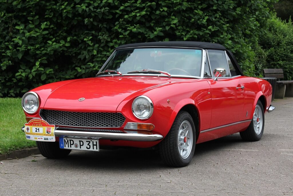 Fiat 124 Spider photo
