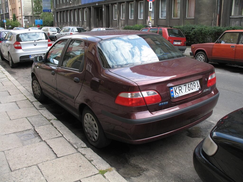Fiat Albea photo