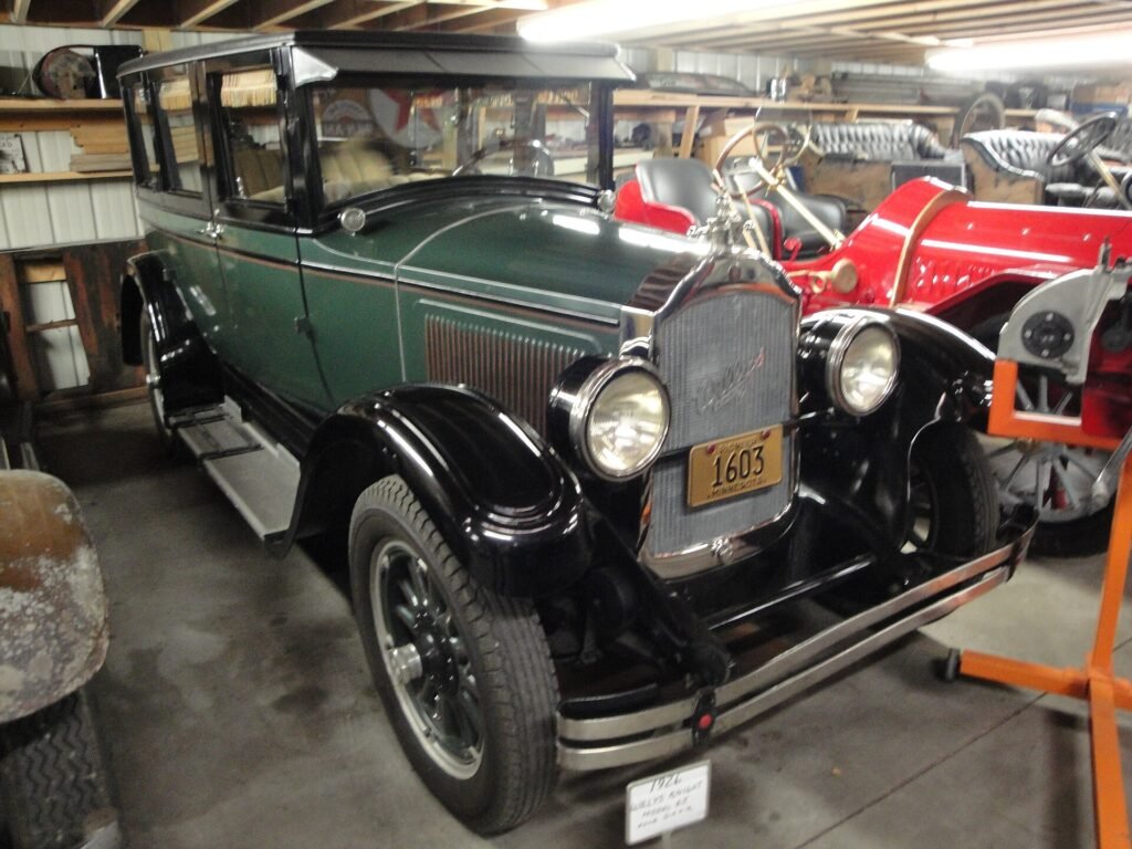 Willys Knight photo
