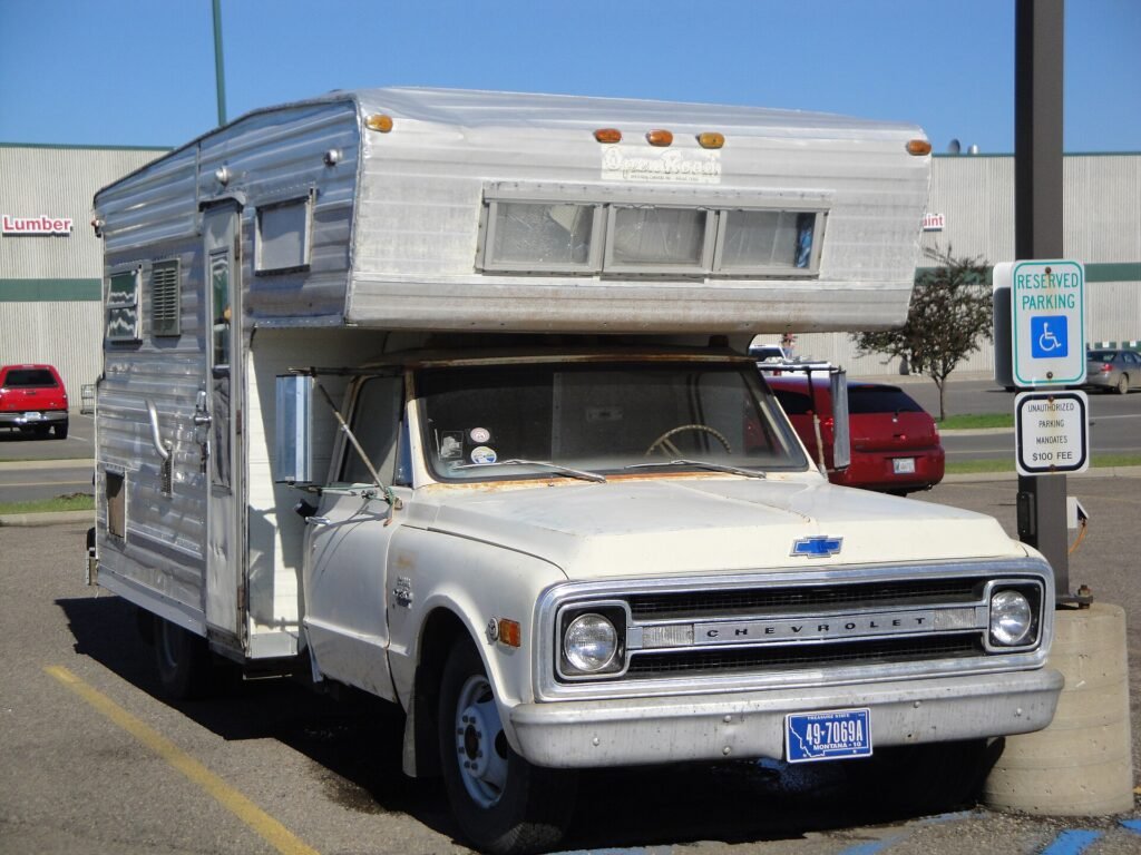 Chevrolet C-30 photo