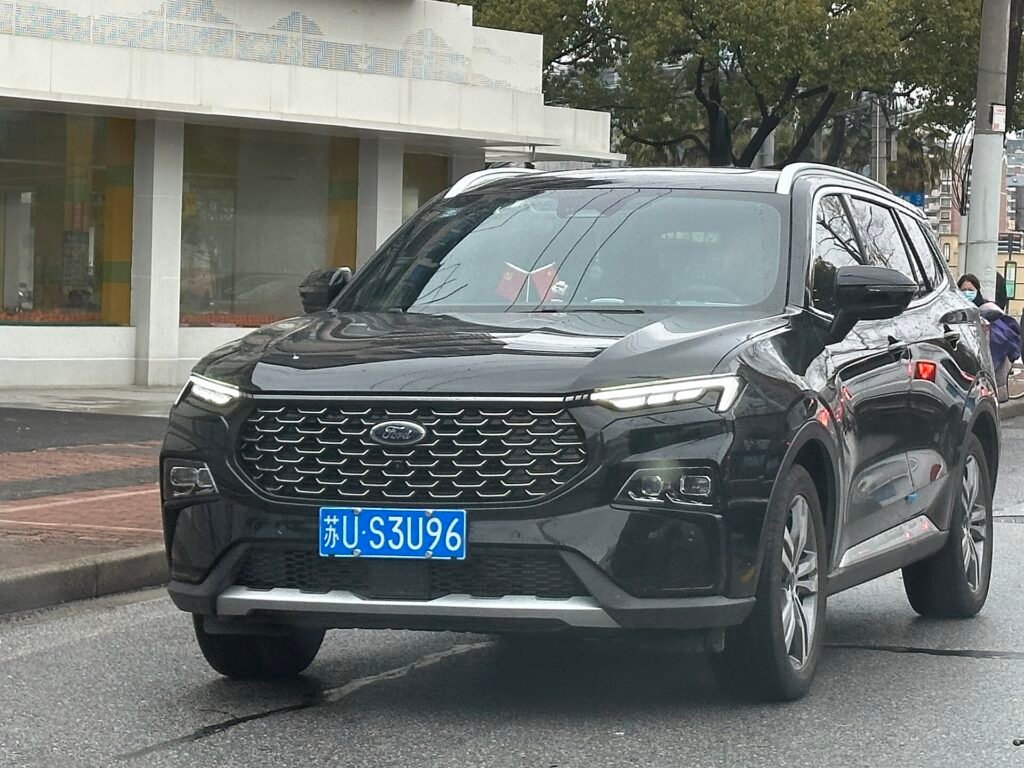 Ford Sport photo