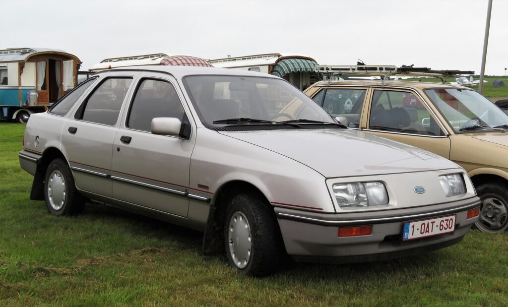 Ford Sapphire photo