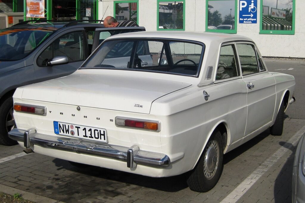 Ford Taunus 15M photo
