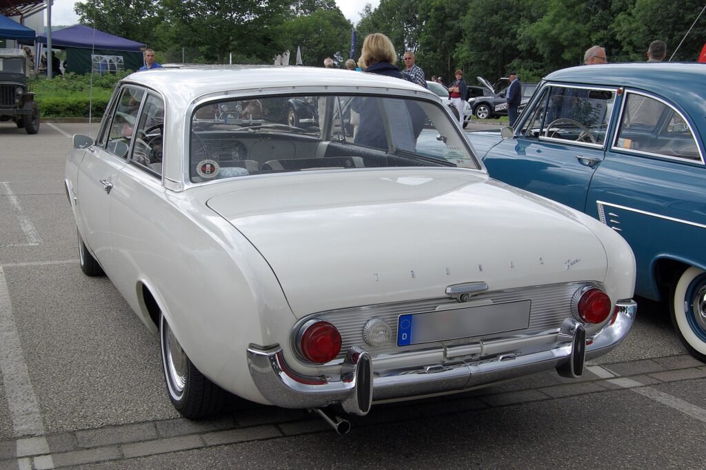 Ford 17 M photo