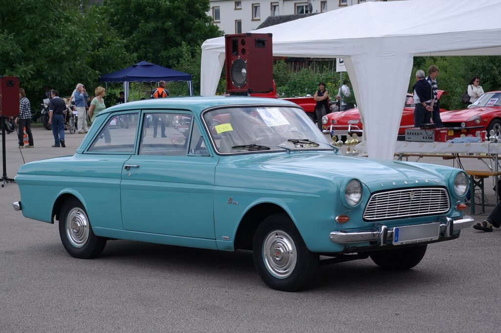 Ford Taunus 12M photo