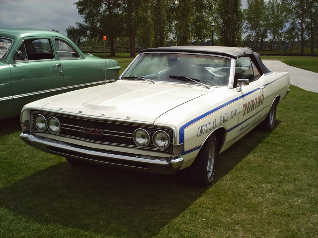Ford Torino 500 photo
