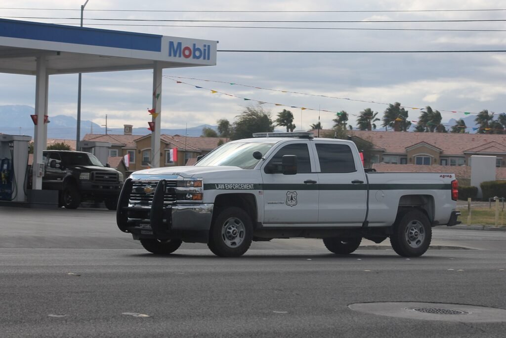 Chevrolet Chevy Van 1500 photo