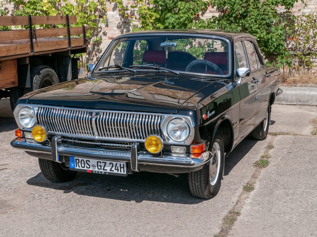 GAZ Volga photo