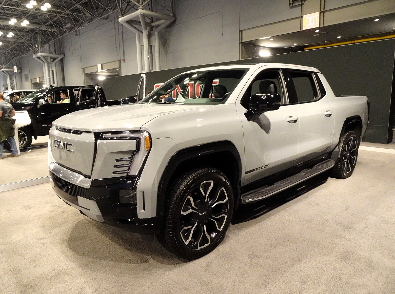 GMC Sierra EV