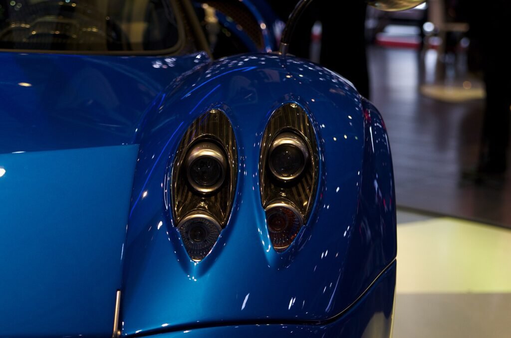 Pagani Huayra photo