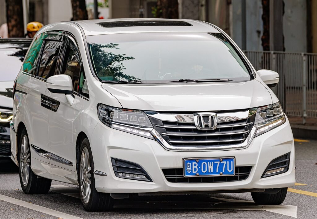 Honda Elysion photo