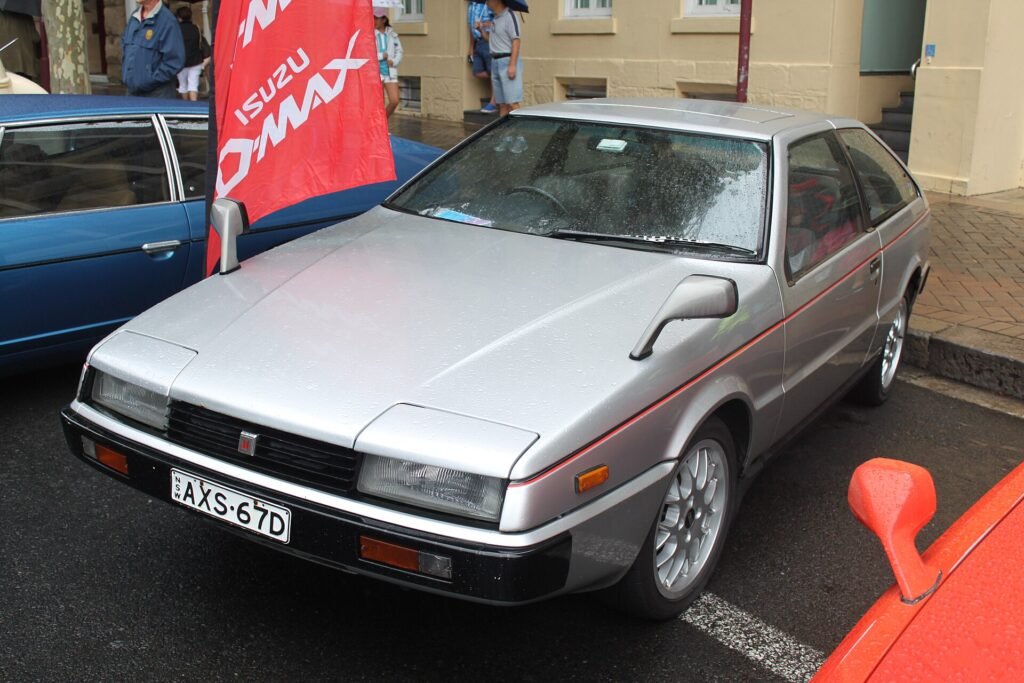 Isuzu Piazza photo