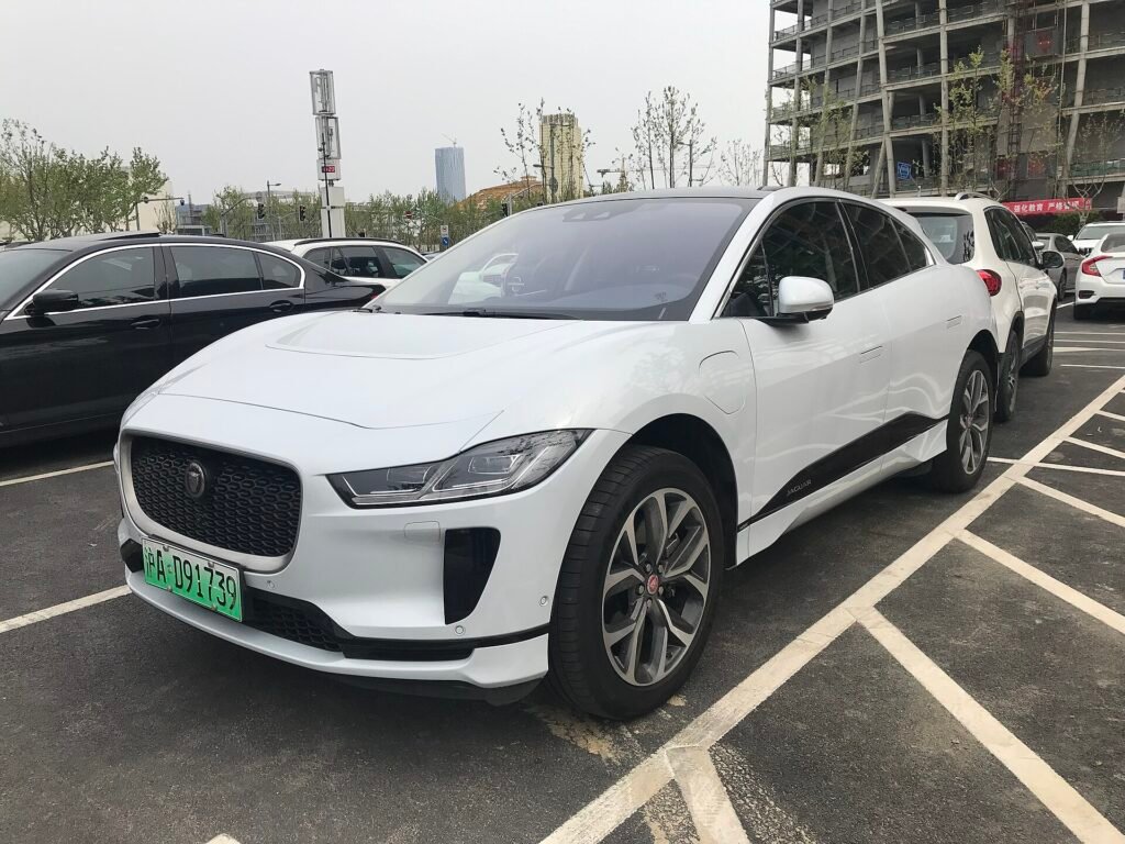 Jaguar I-Pace photo
